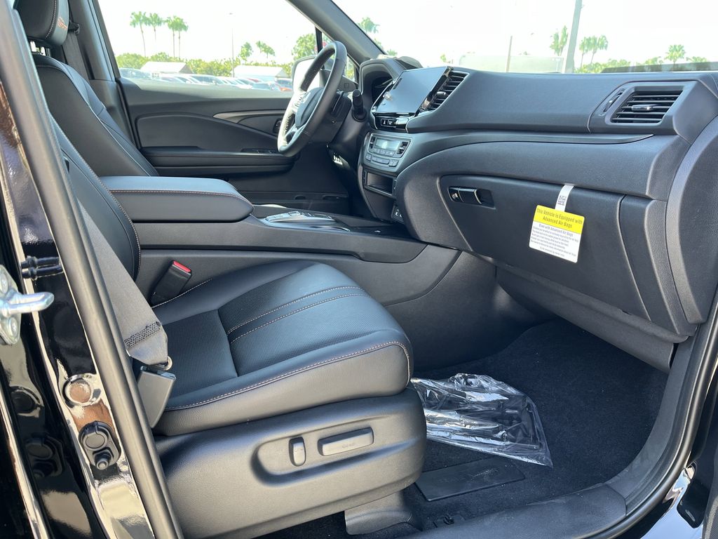 new 2025 Honda Ridgeline car
