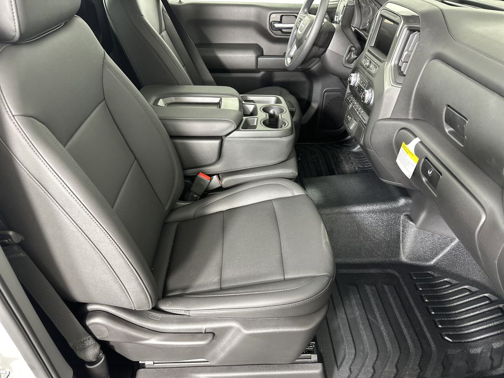new 2025 GMC Sierra 1500 car, priced at $33,145