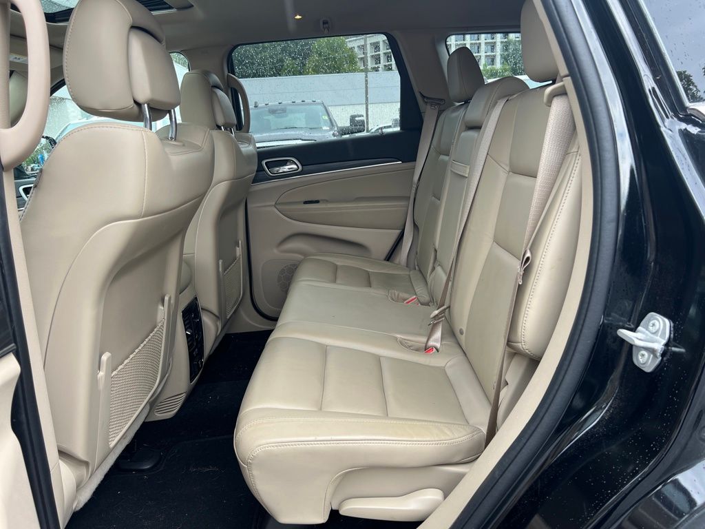 used 2021 Jeep Grand Cherokee car, priced at $22,900