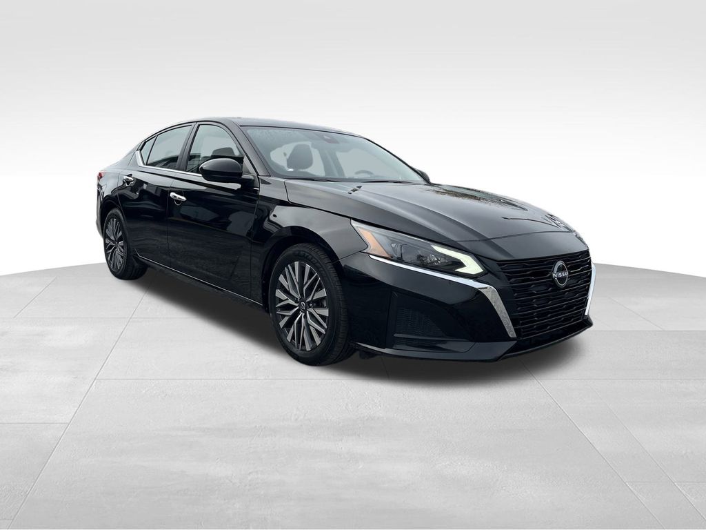 used 2023 Nissan Altima car, priced at $16,991