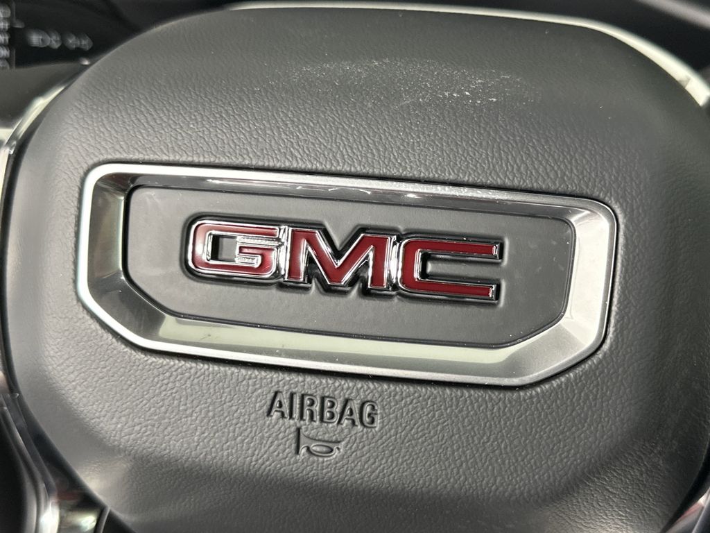 new 2025 GMC Acadia car, priced at $45,675