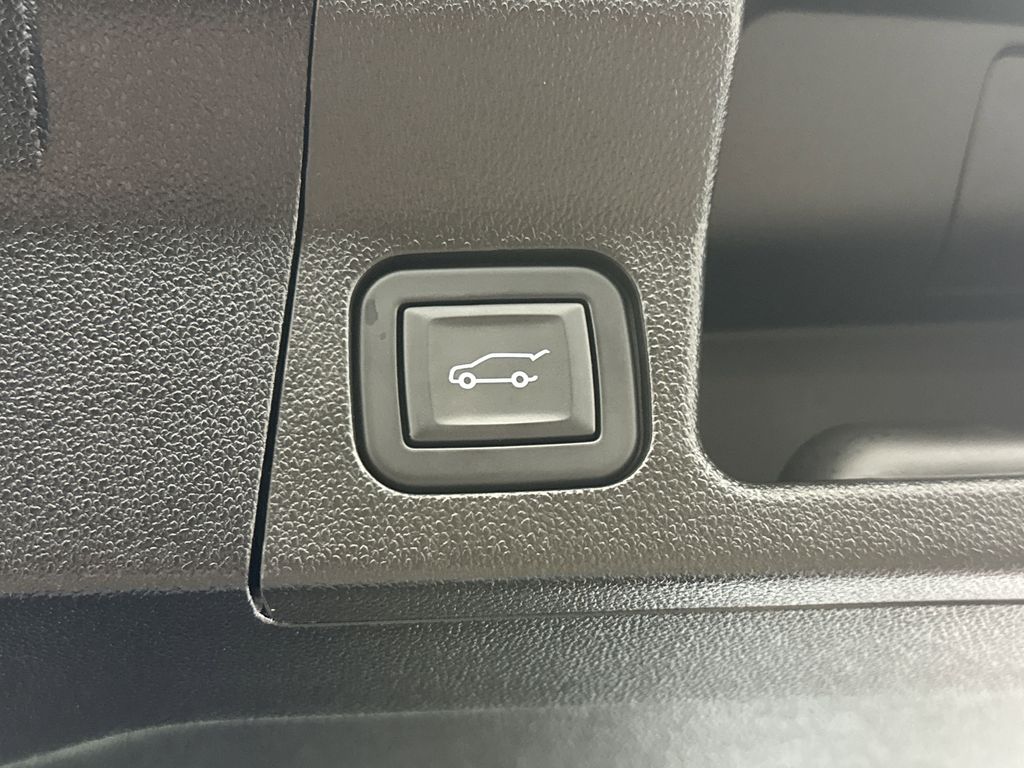used 2023 GMC Acadia car, priced at $35,499