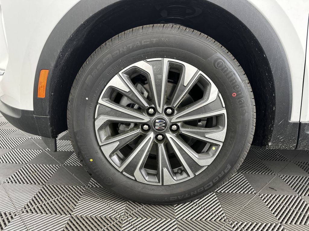 new 2025 Buick Envision car, priced at $35,245