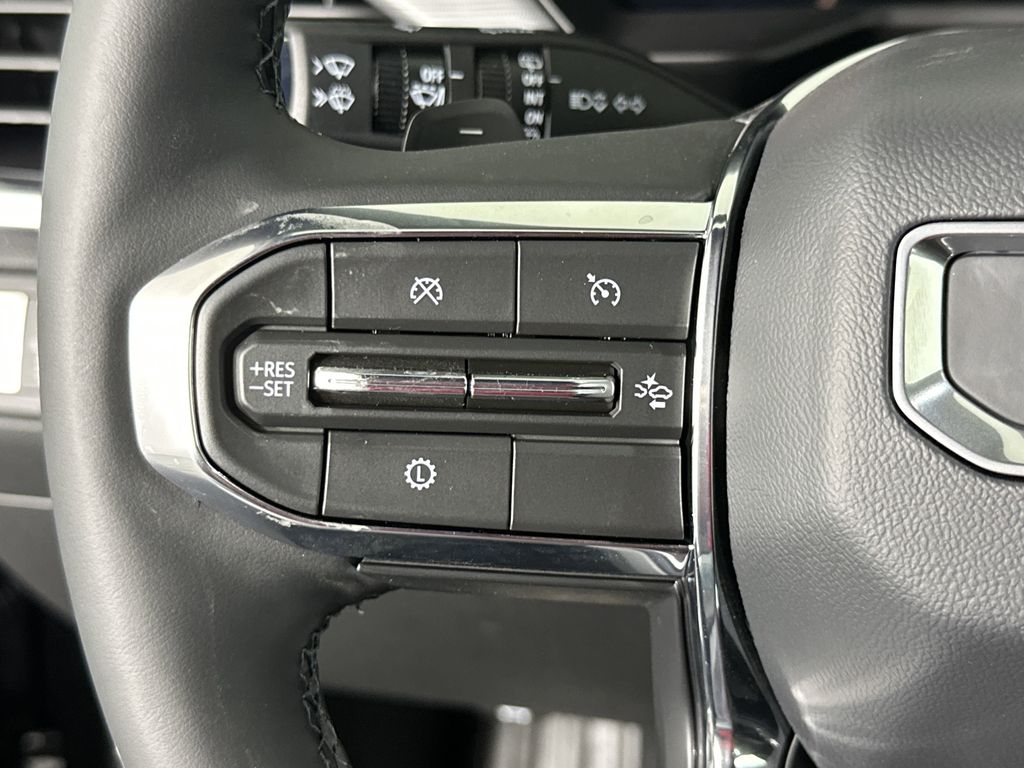 new 2025 GMC Acadia car, priced at $45,824