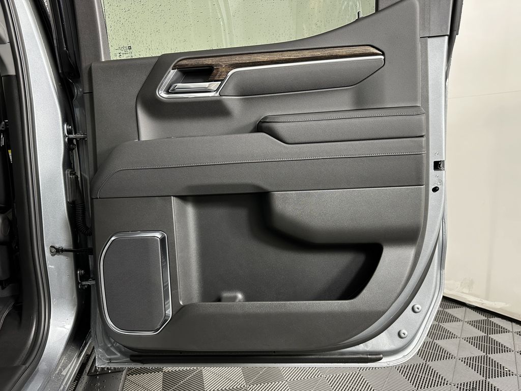 new 2025 GMC Sierra 1500 car, priced at $60,224