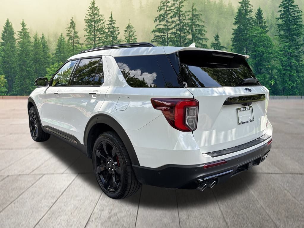 used 2022 Ford Explorer car, priced at $40,000
