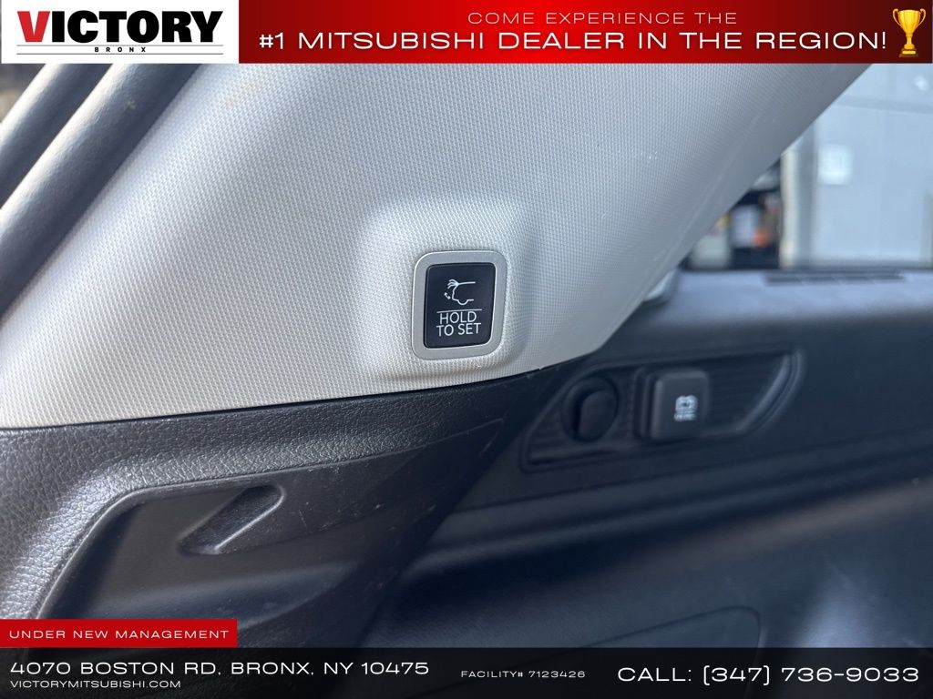 used 2023 Jeep Grand Cherokee car, priced at $22,495