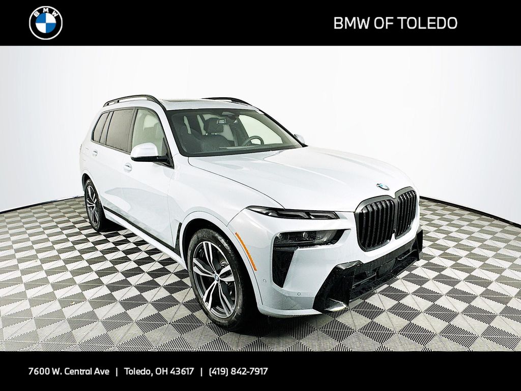 new 2025 BMW X7 car