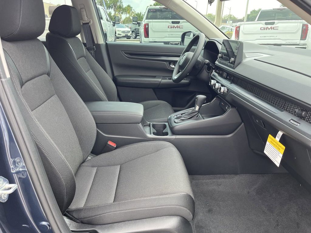 new 2025 Honda CR-V car, priced at $31,675