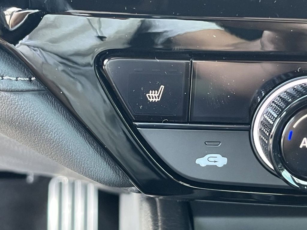 new 2025 Honda Accord Hybrid car, priced at $33,413