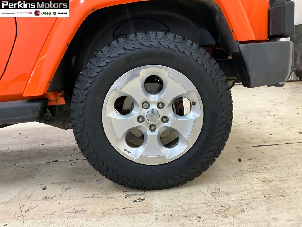 used 2013 Jeep Wrangler car, priced at $15,028