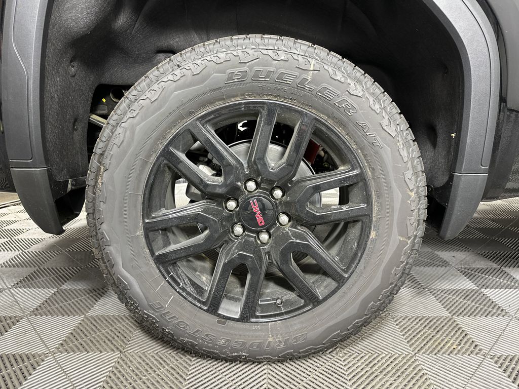 new 2025 GMC Sierra 1500 car, priced at $62,224