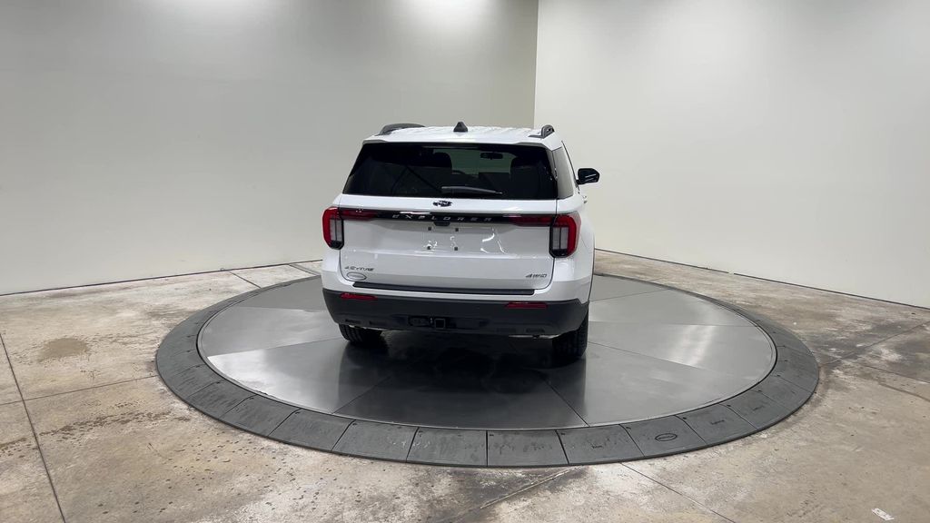 new 2025 Ford Explorer car, priced at $41,769