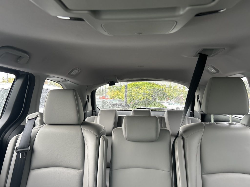 used 2018 Honda Odyssey car, priced at $30,992