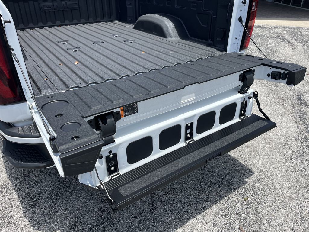 new 2025 GMC Sierra 2500HD car, priced at $89,065