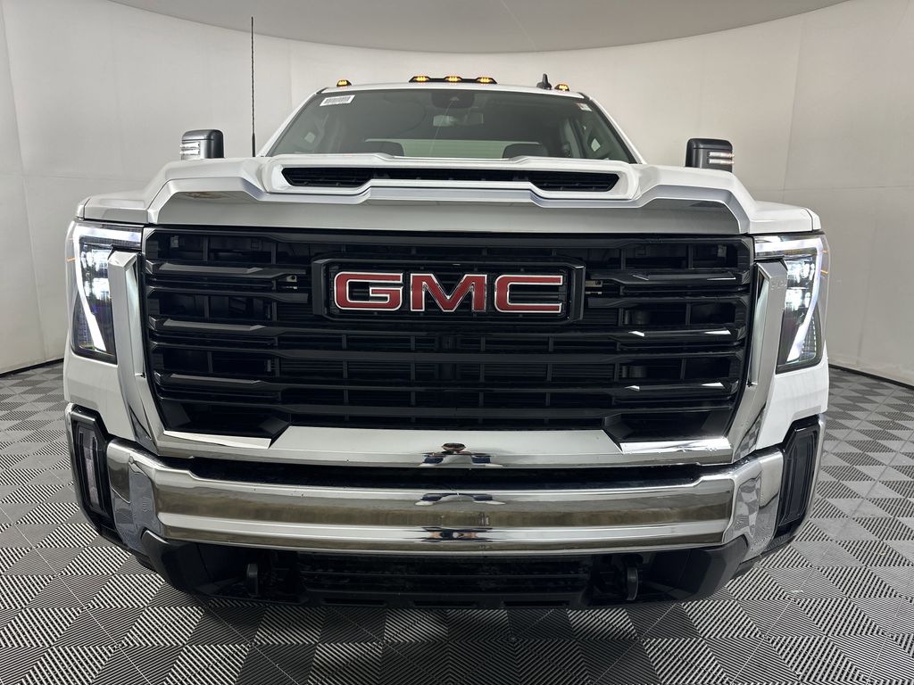 new 2025 GMC Sierra 2500HD car, priced at $53,426