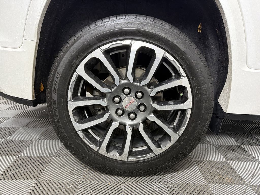 used 2020 GMC Acadia car, priced at $22,992