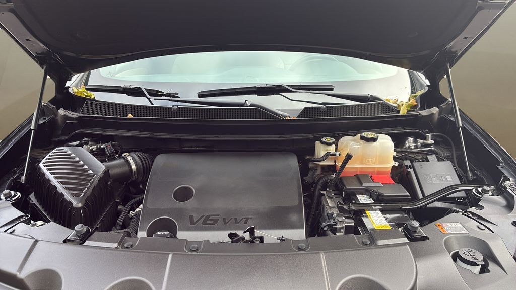 used 2023 Chevrolet Traverse car, priced at $33,900