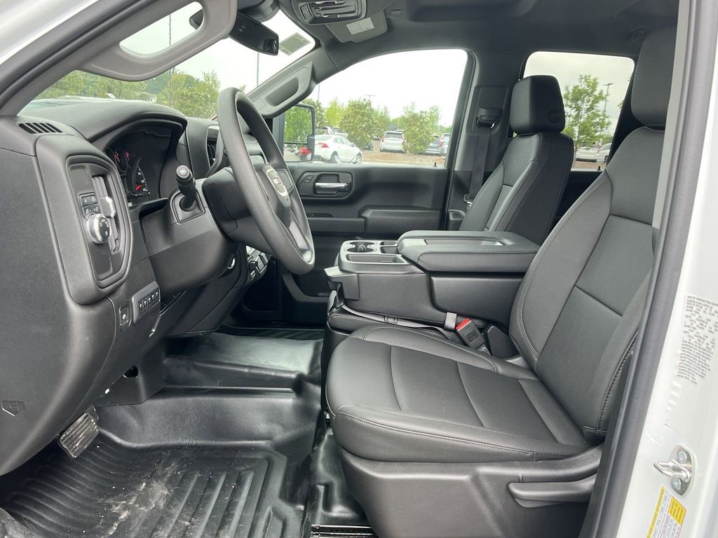 new 2024 GMC Sierra 2500HD car, priced at $44,878