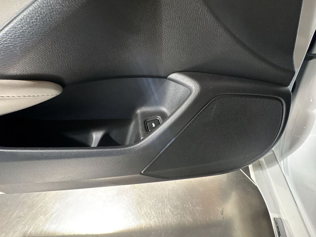 used 2022 Honda Accord Hybrid car, priced at $28,500