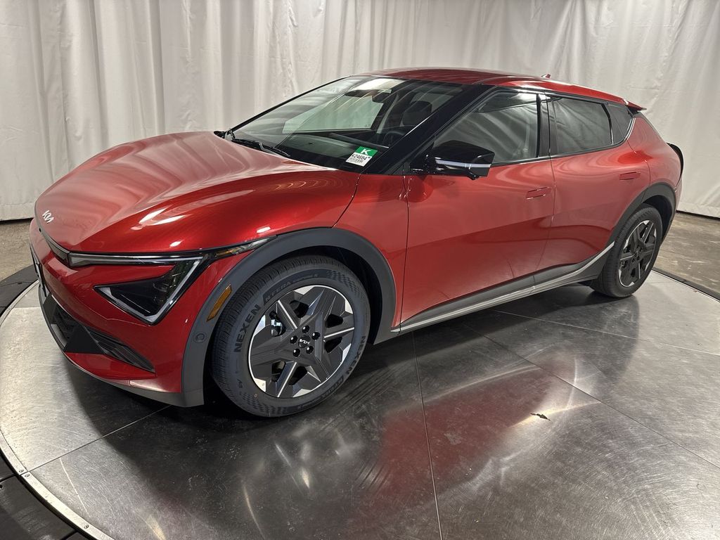 new 2025 Kia EV6 car, priced at $49,917