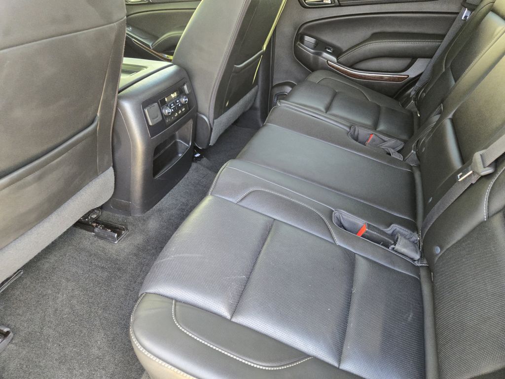 used 2019 GMC Yukon car, priced at $32,891
