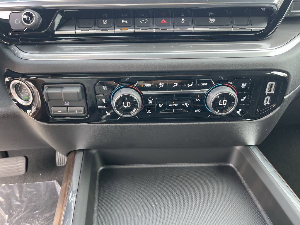 new 2025 Chevrolet Silverado 2500HD car, priced at $68,118