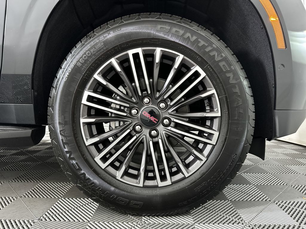new 2025 GMC Yukon car, priced at $73,909