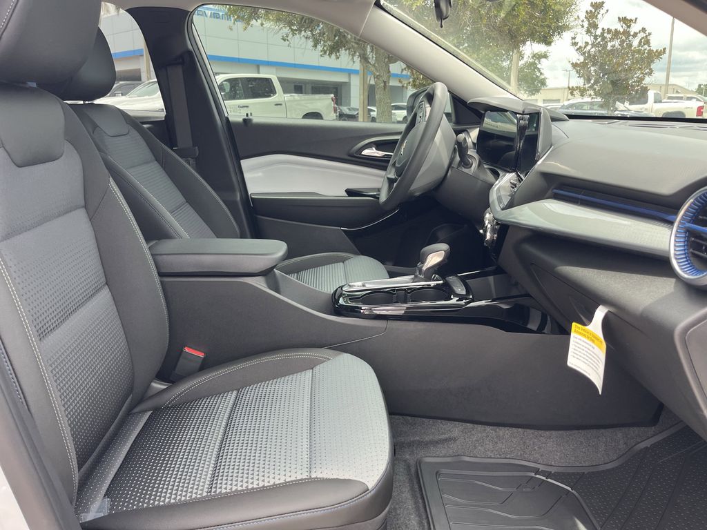new 2025 Chevrolet Trax car, priced at $22,862