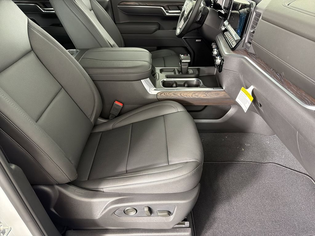 new 2026 GMC Sierra 1500 car, priced at $60,925