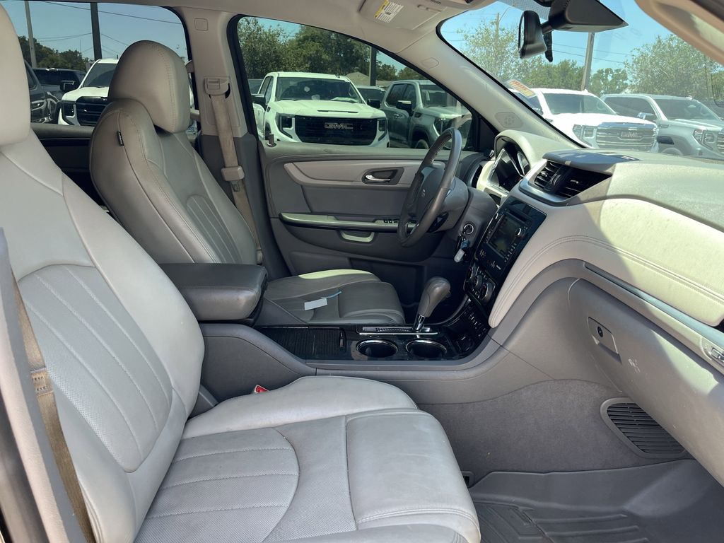 used 2017 Chevrolet Traverse car, priced at $17,991