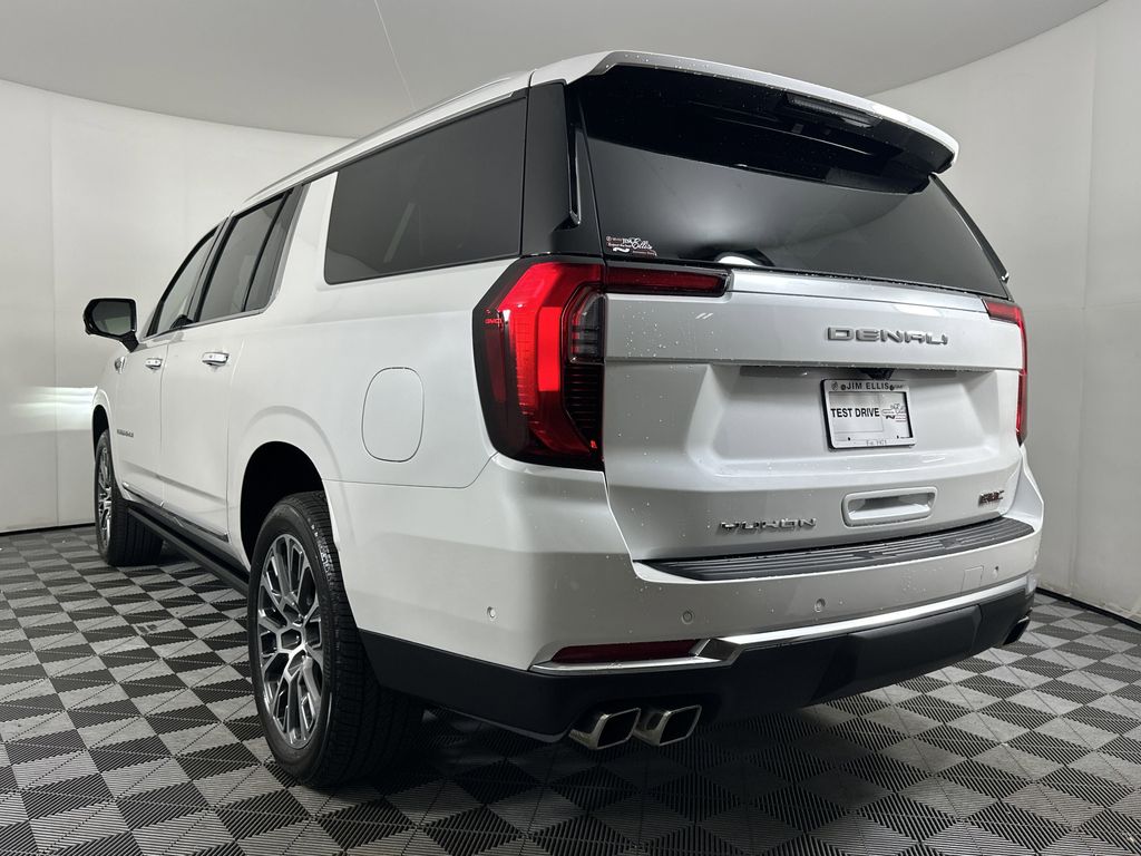 new 2025 GMC Yukon XL car, priced at $92,359