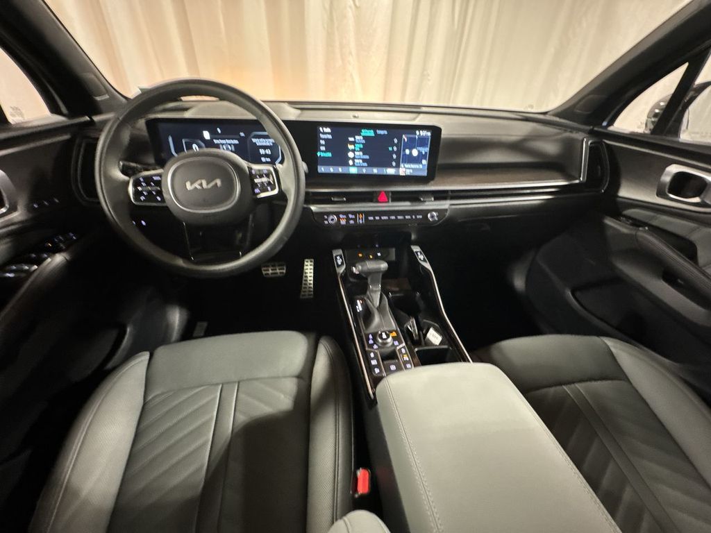 new 2025 Kia Sorento car, priced at $46,522