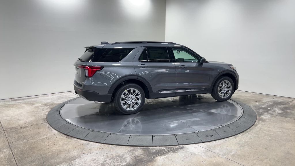 new 2025 Ford Explorer car, priced at $45,826
