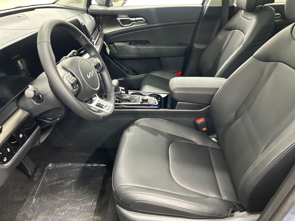 new 2025 Kia Sportage car, priced at $30,659