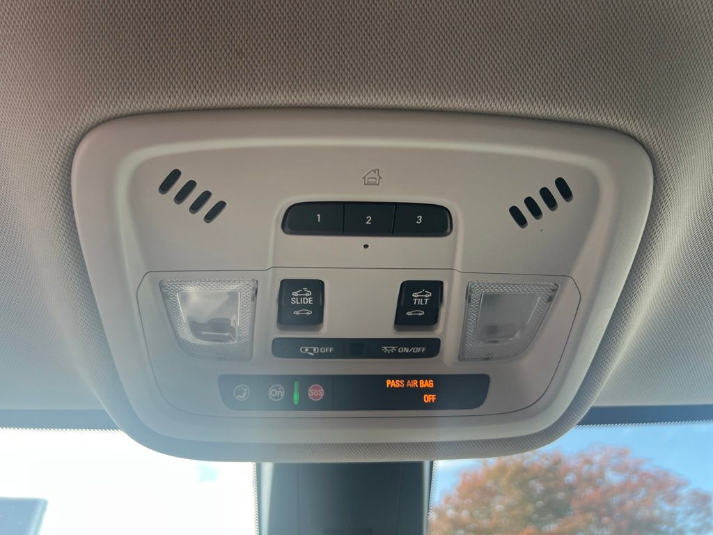 used 2020 Chevrolet Traverse car, priced at $24,800