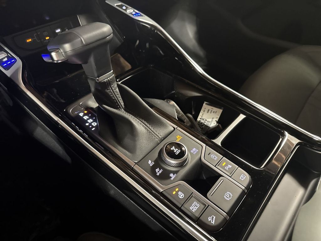new 2025 Kia Sorento car, priced at $46,522
