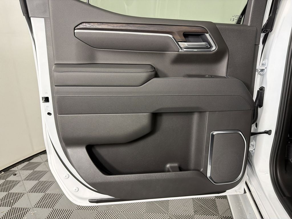 new 2026 GMC Sierra 1500 car, priced at $60,925