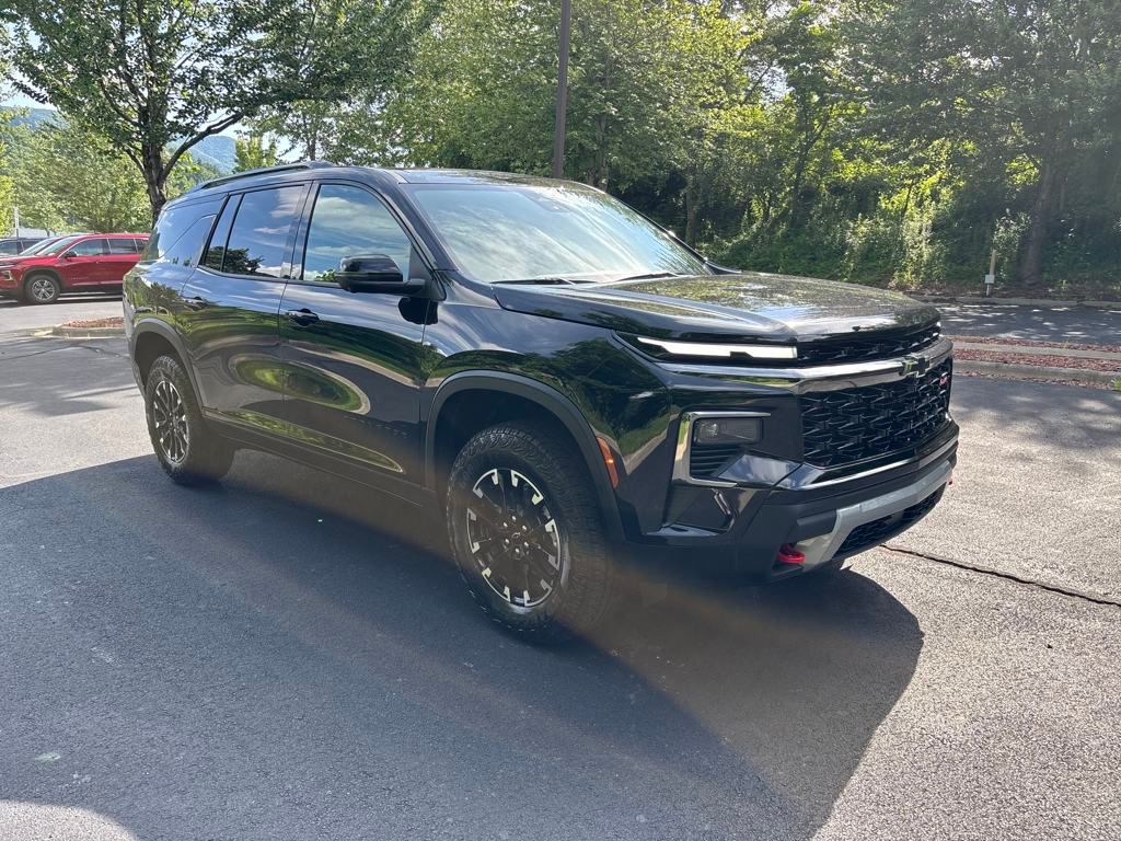new 2025 Chevrolet Traverse car, priced at $51,295