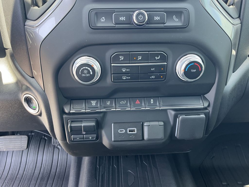 new 2025 GMC Sierra 2500HD car, priced at $67,935