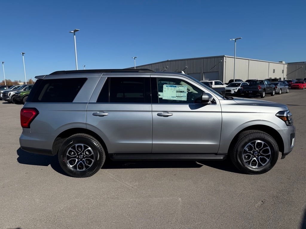 new 2024 Ford Expedition car, priced at $57,209