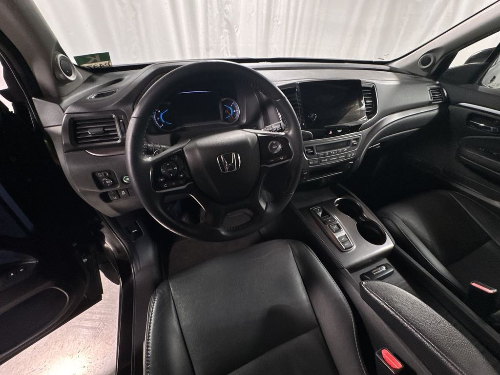 used 2022 Honda Pilot car, priced at $32,841