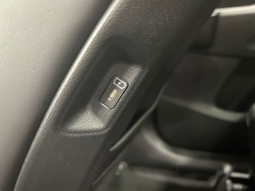 new 2025 Kia Sorento car, priced at $38,602