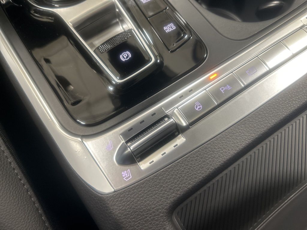 new 2026 Kia Carnival Hybrid car, priced at $52,598