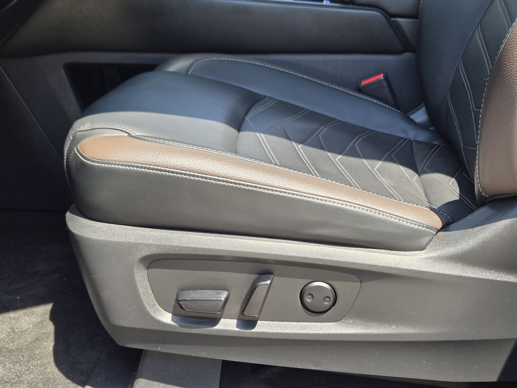 used 2022 Nissan Pathfinder car, priced at $33,955