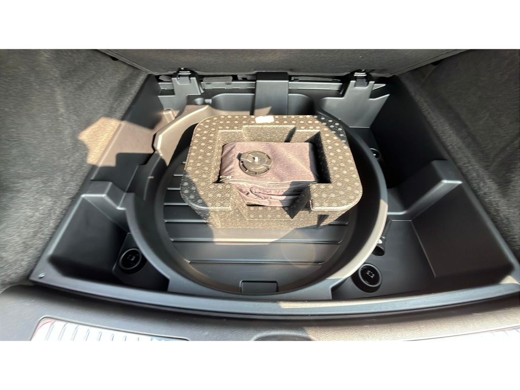 used 2022 Cadillac XT4 car, priced at $29,450