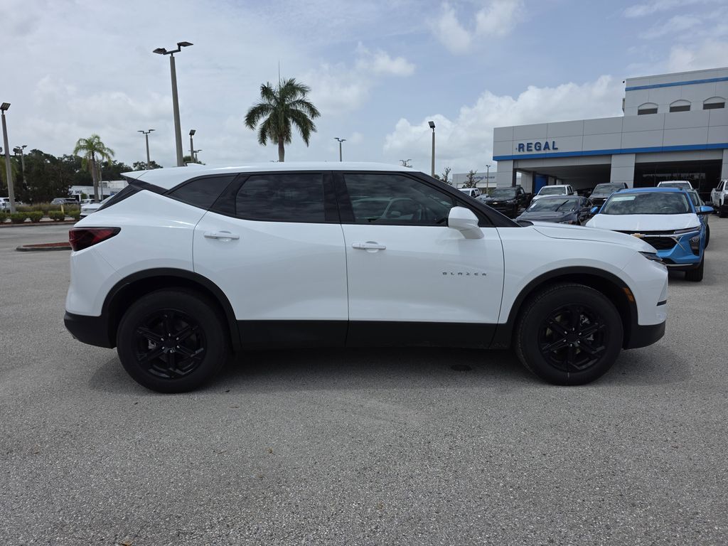 new 2025 Chevrolet Blazer car, priced at $33,219