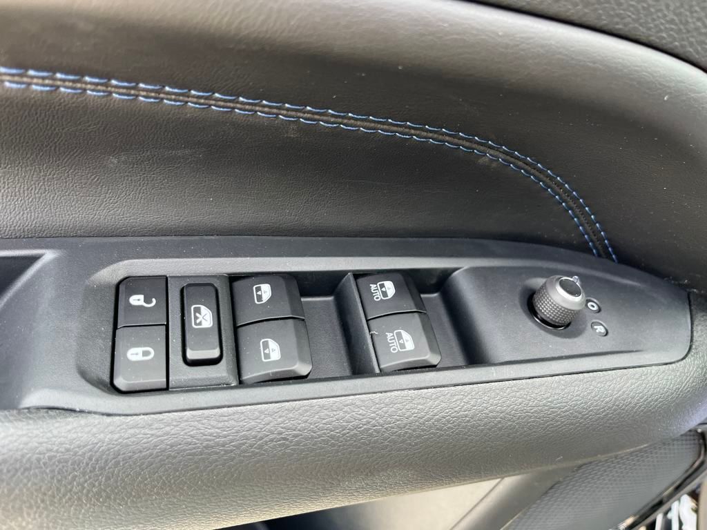 new 2025 Jeep Compass car, priced at $28,990