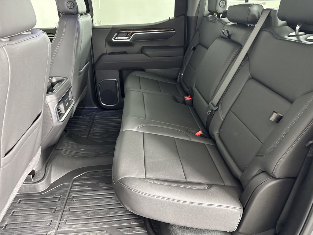new 2025 GMC Sierra 1500 car, priced at $61,925