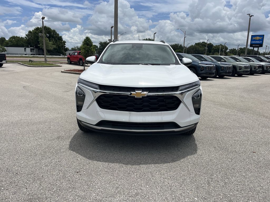 new 2025 Chevrolet Trax car, priced at $22,862